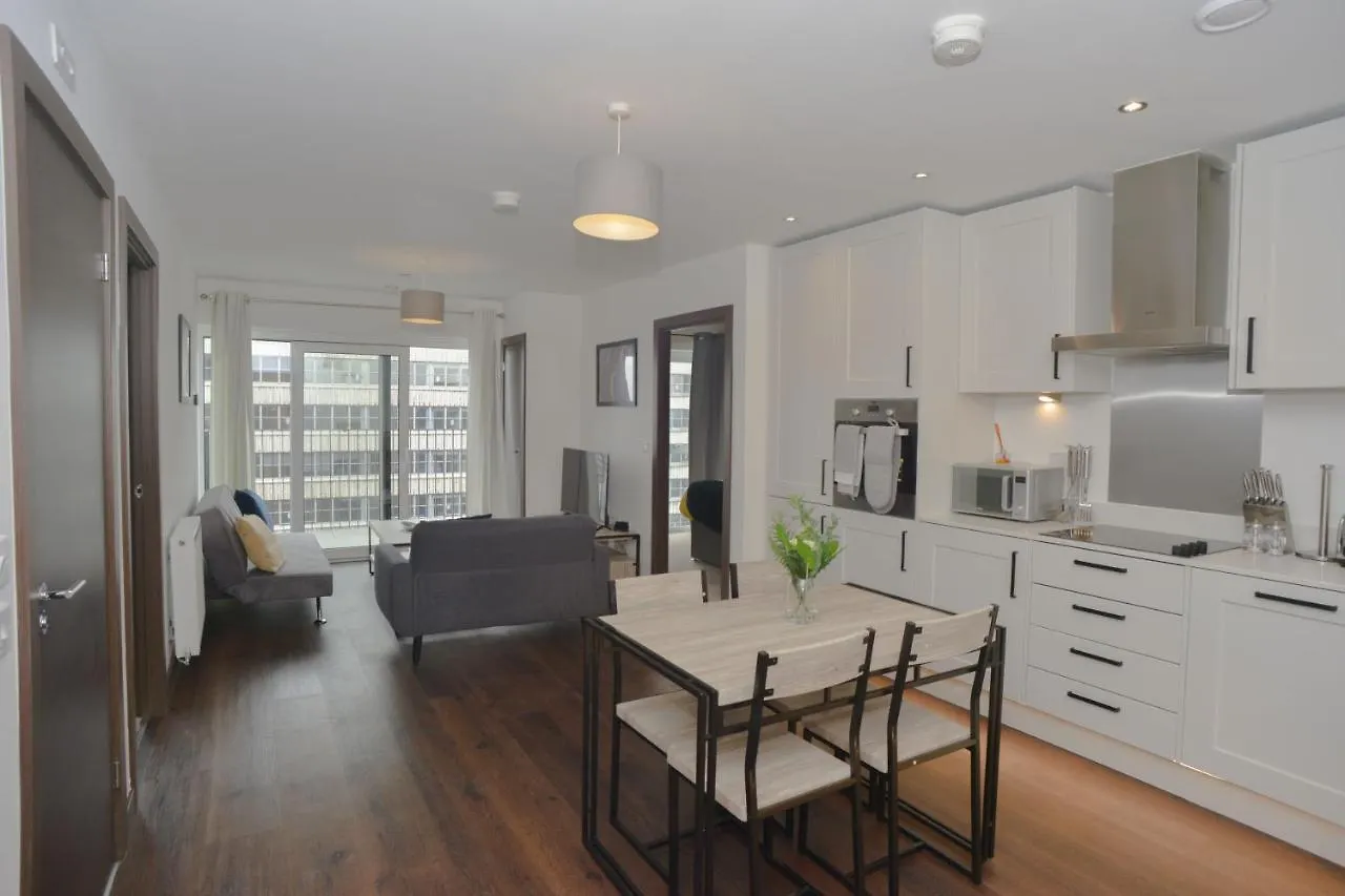 Modern, 2-Bedroom Central Southend Flat,9Th Floor Southend-on-Sea